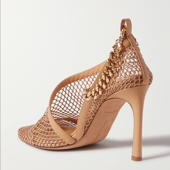 BOTTEGA VENETA Chain-embellished macramé and leather mesh pumps beige 37 - Picture 2 of 14